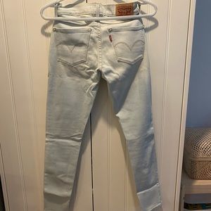 Skinny Levi jeggings! Size 25